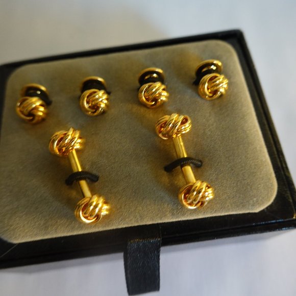 Men's Tuxedo Gold Knot Cufflinks and 4 Studs Brand New
